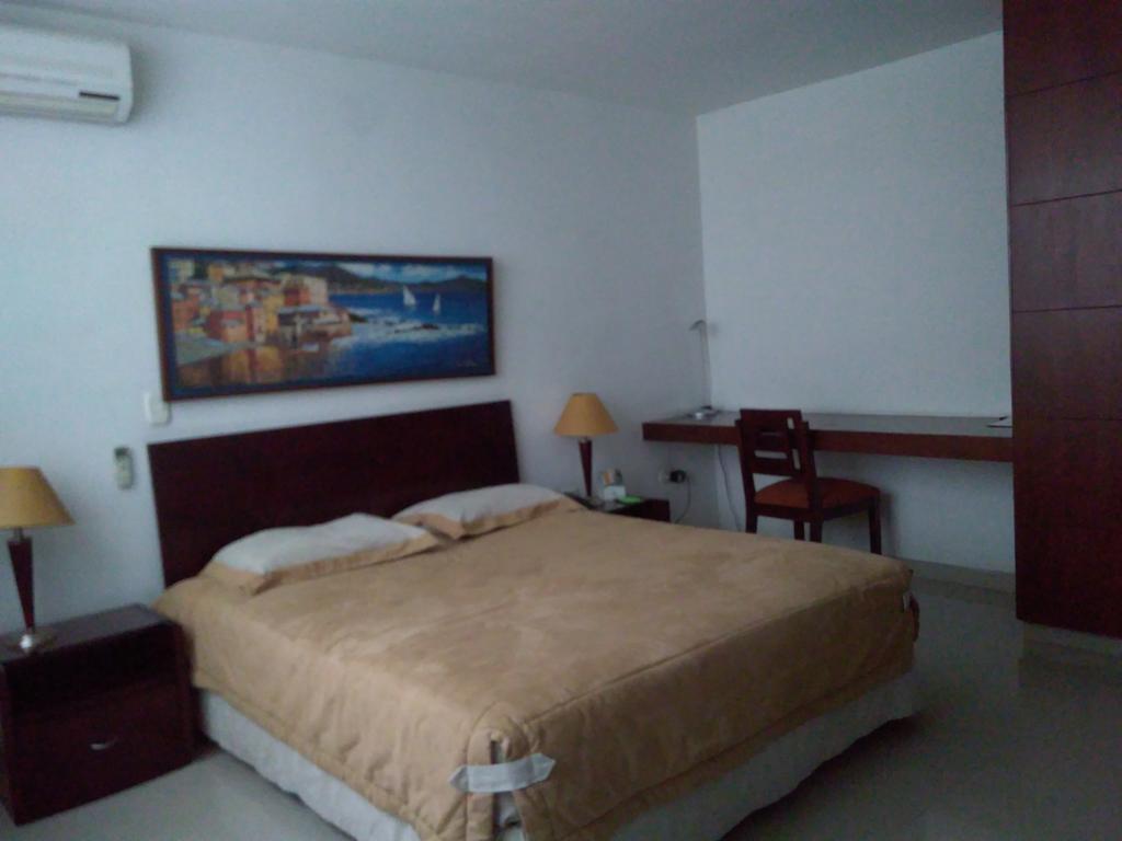Hotel Cuarta Avenida Cali Exterior photo