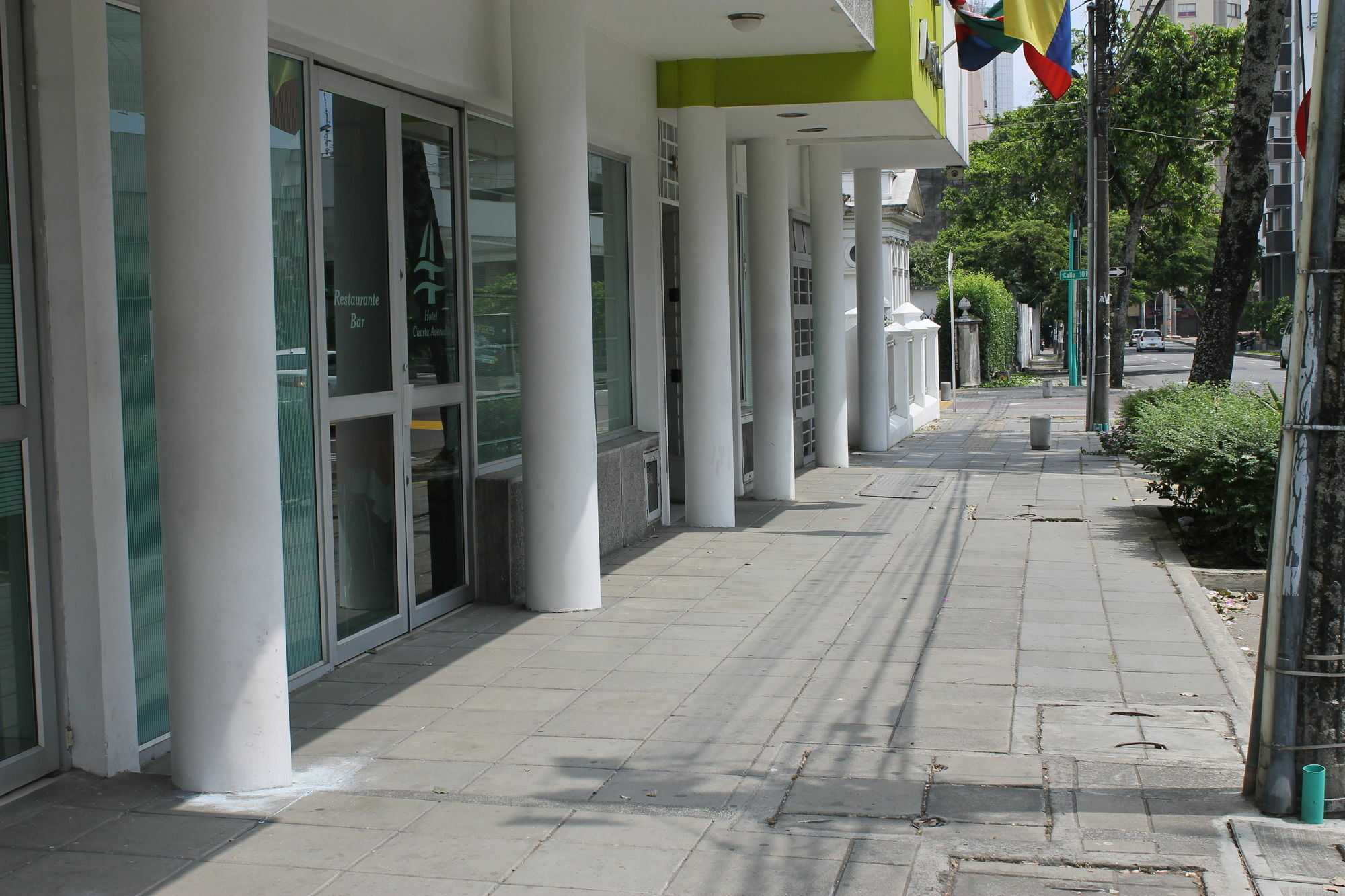 Hotel Cuarta Avenida Cali Exterior photo